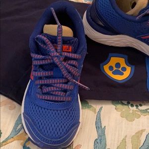 New Balance Kids 680 truck ride size 11